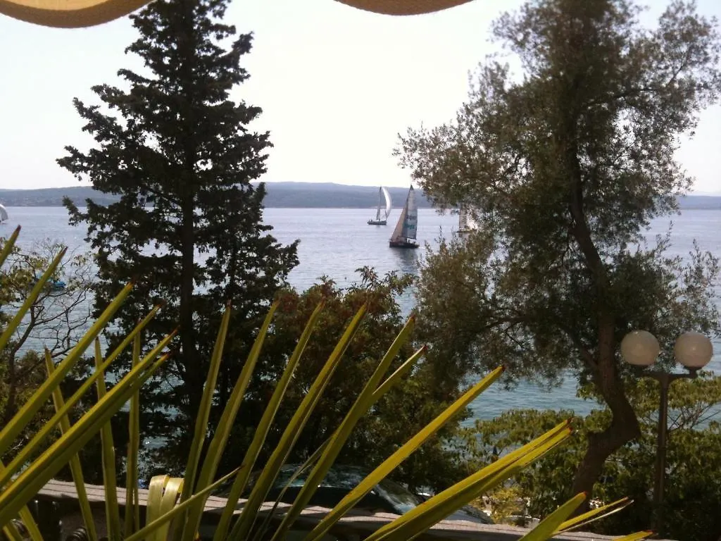 Villa Mare Crikvenica Guest house